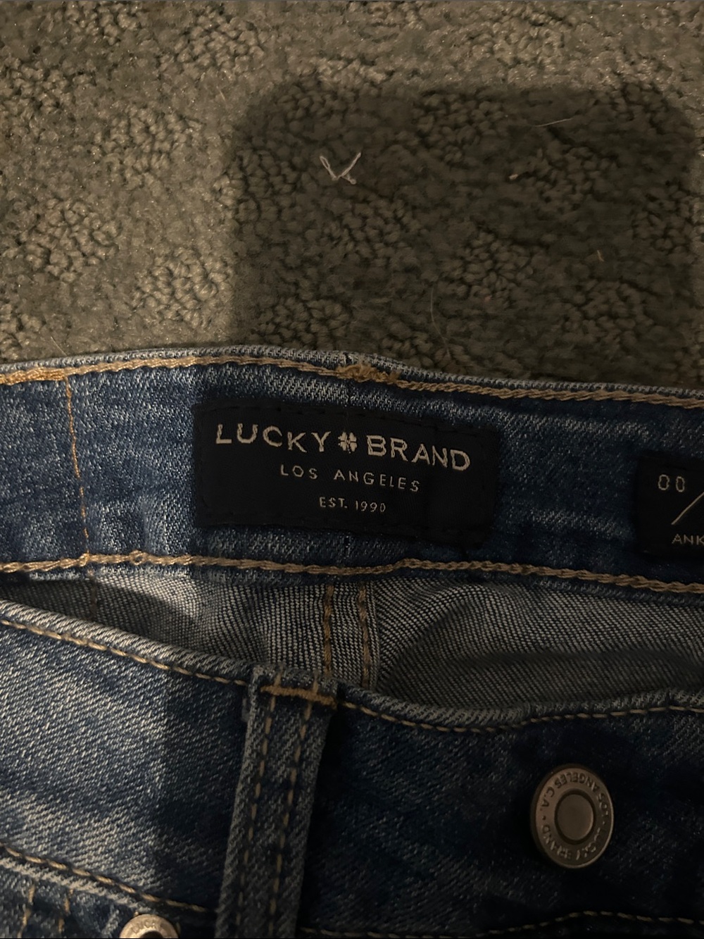 Lucky 🍀 Brand Distressed low rise Skinny Jeans - Picture 5 of 7
